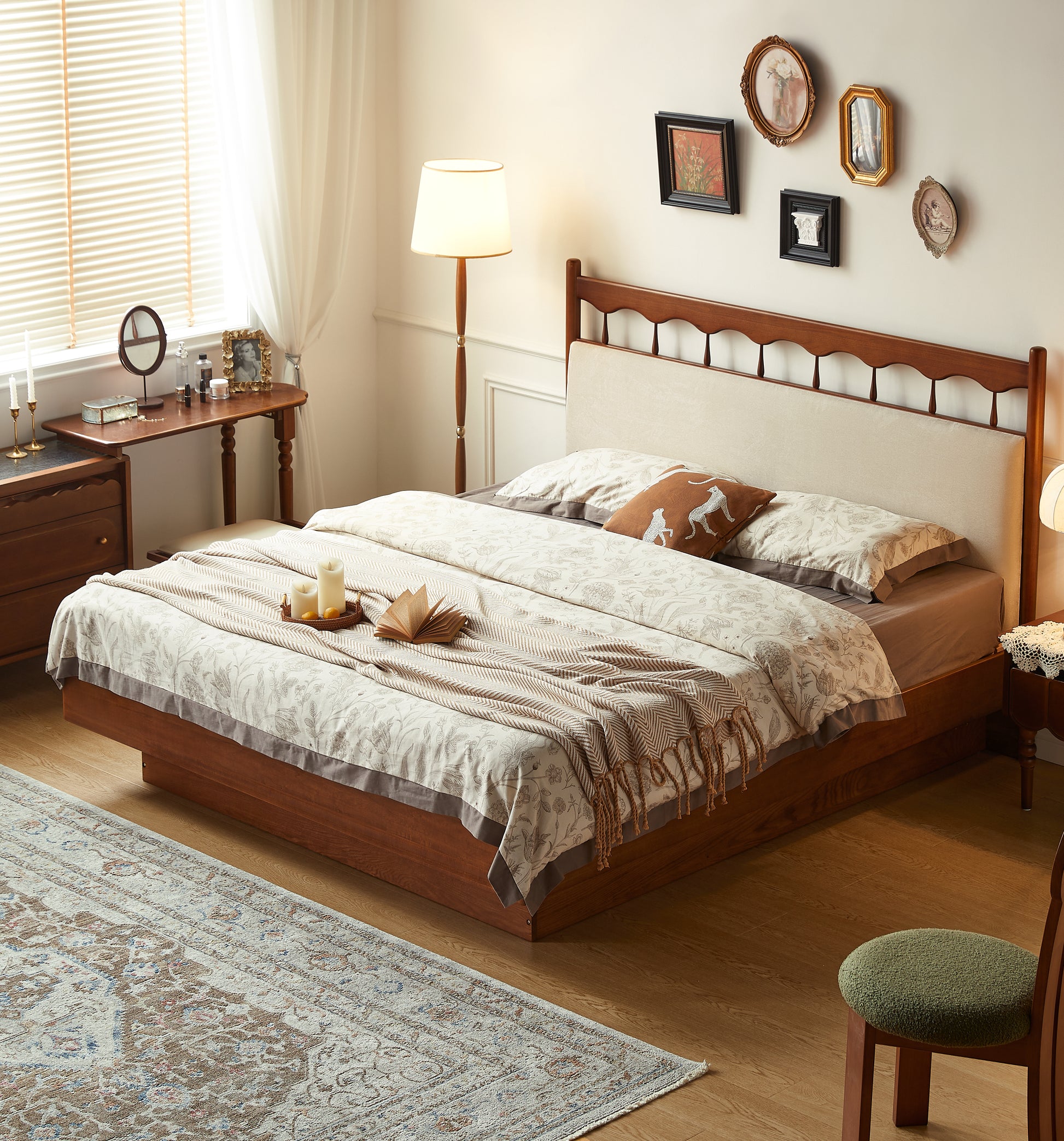 French Classic luxury bed with storage - SMART SPACES